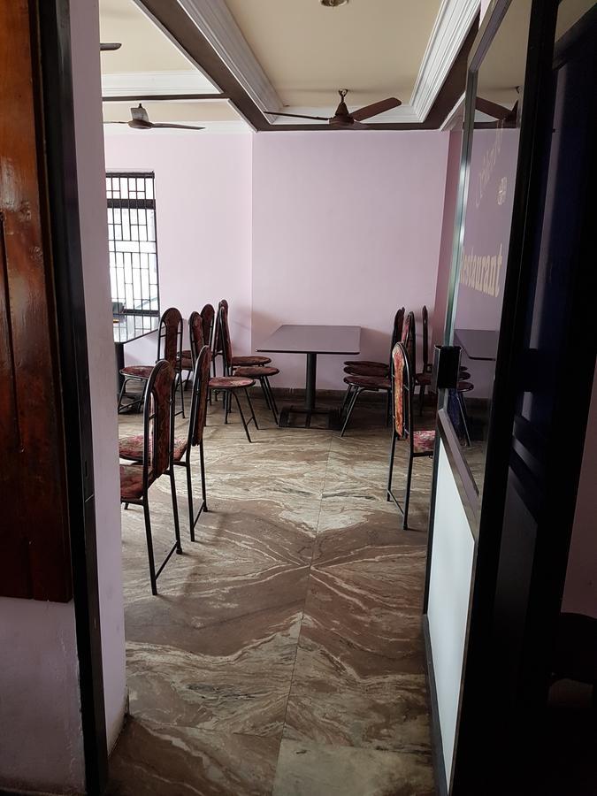 Hotel Boban Plaza Thiruvananthapuram Bagian luar foto