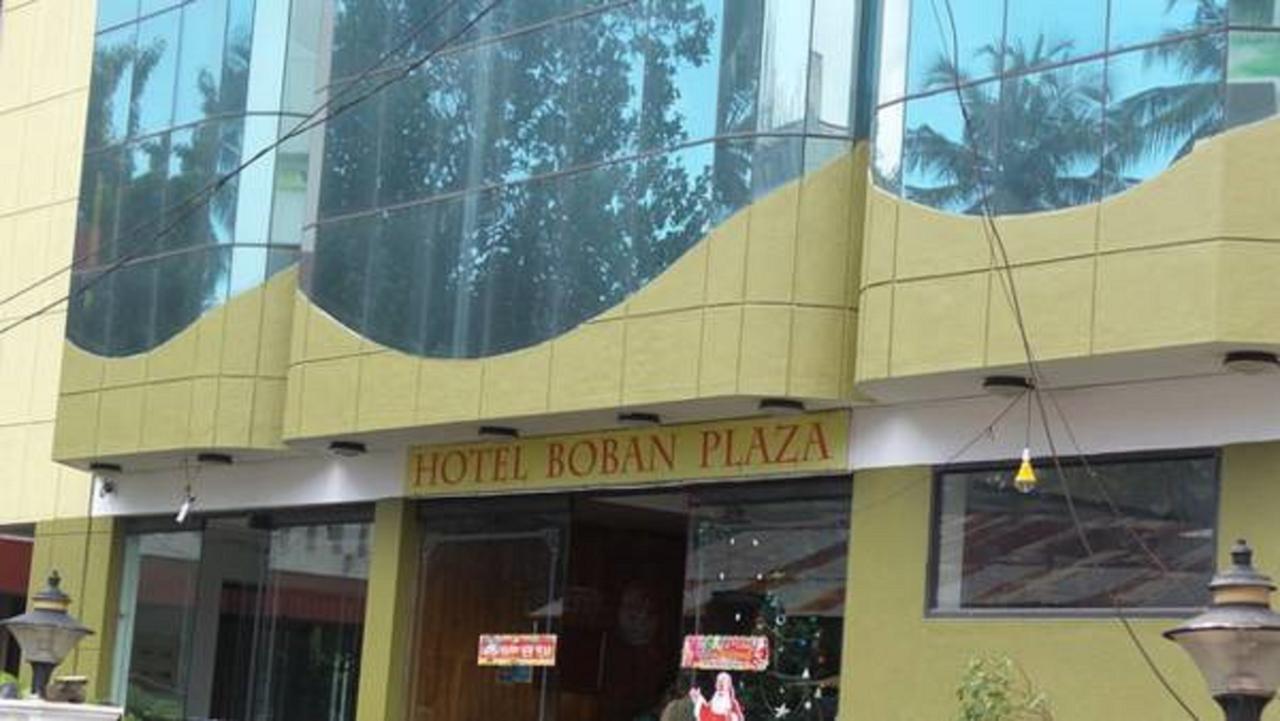 Hotel Boban Plaza Thiruvananthapuram Bagian luar foto